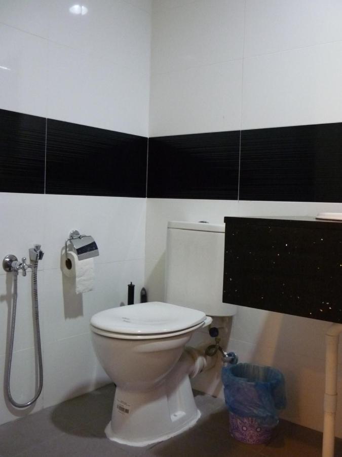 2 Bedrooms & 2 Bathrooms Near New Gurney Bay George Town Exterior photo