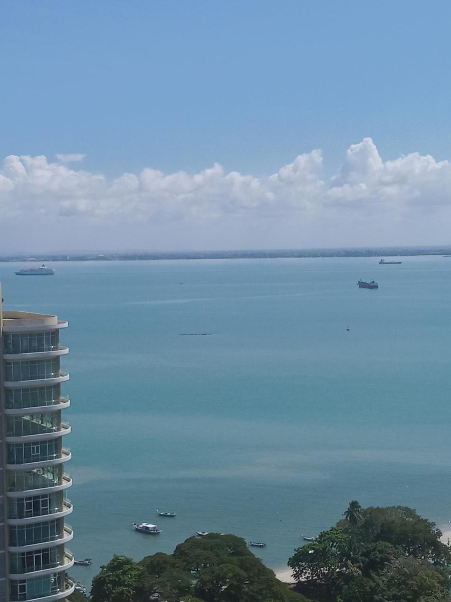 2 Bedrooms & 2 Bathrooms Near New Gurney Bay George Town Exterior photo
